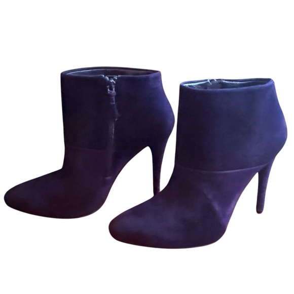 NWOT Stuart Weitzman Blue Colorblock Suede Leather Booties Size 6 w/ 4”Heel $598 - Picture 1 of 15